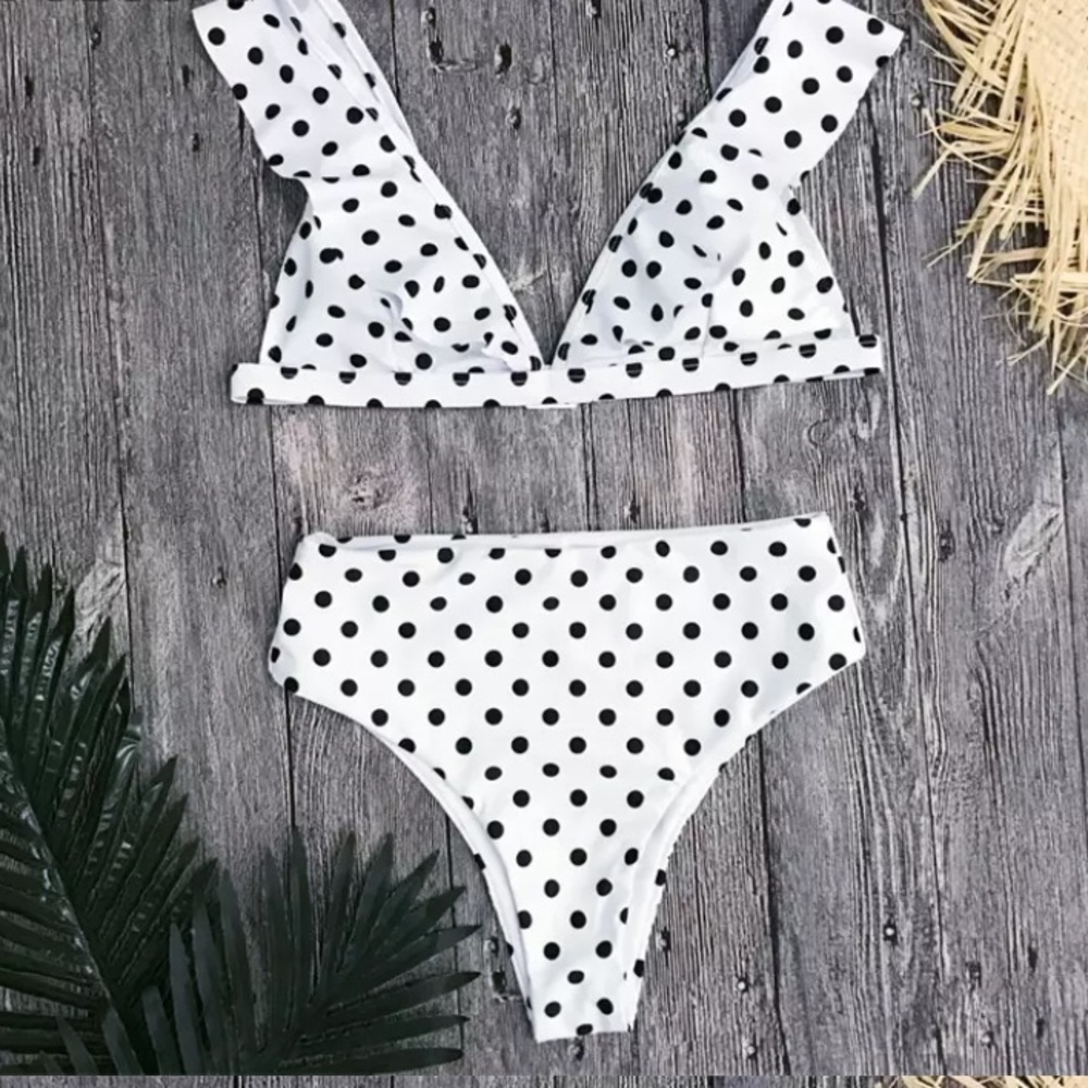 5 ⭐️ Fave ! MIRANDA White Polka Dot Bikini - Picture 7 of 8